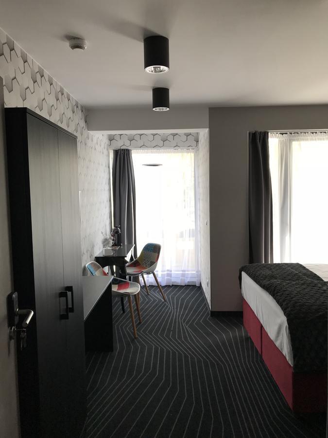 Dreibettzimmer mit Bad